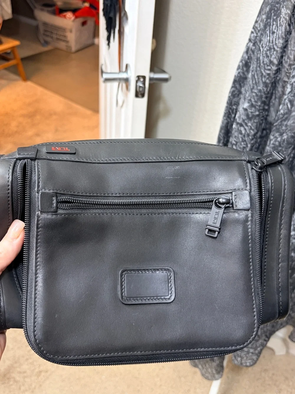 Tumi Black Alpha 2 Leather Men's Toiletry Kit Bag